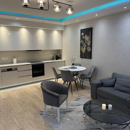 Waterfront Penthouse 17th Last Floor Apartment