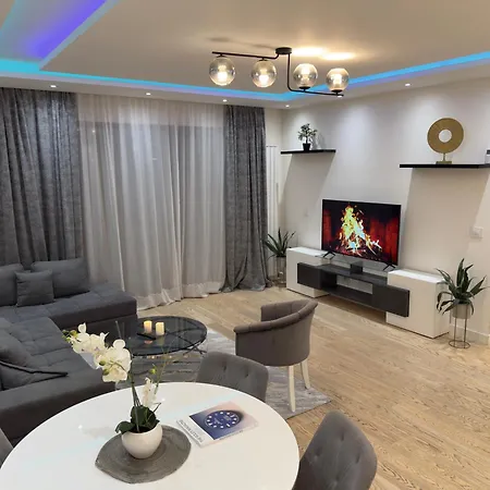 Waterfront Penthouse 17th Last Floor Apartment